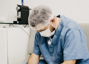 Überlastung: Die Hälfte der Pflegekräfte überlegt, den Pflegeberuf aufzugeben
