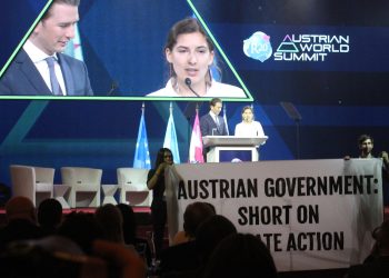 Klima-Aktivistin nahm Kurz die Bühne, weil ÖVP Klimaschutz verhindert