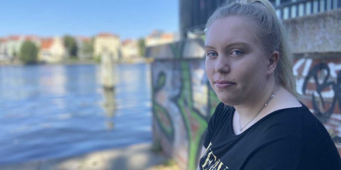 „Wir müssen hier raus!“ Janin erzählt, wie sie den Anschlag auf Utøya überlebt hat