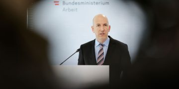 9 von 10 Arbeitslosen leben in Armut – Kocher will aber Arbeitslosengeld weiter kürzen