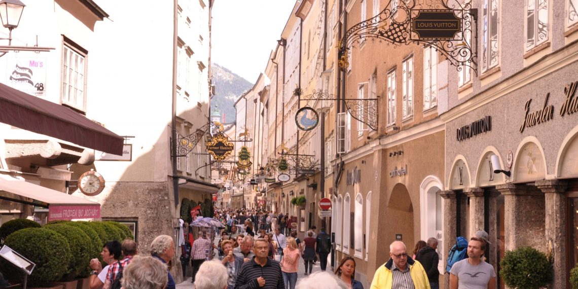 Quer durch alle Schichten: 2 von 3 Menschen in Österreich wollen mehr Umverteilung