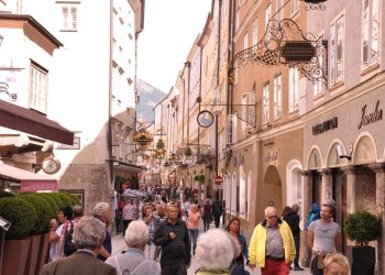 Quer durch alle Schichten: 2 von 3 Menschen in Österreich wollen mehr Umverteilung