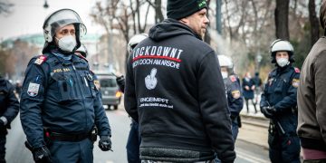 Hartnäckig, aber falsch: Behauptungen von Impf-Gegnern im Faktencheck