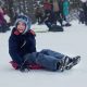 Kind im Schnee-Foto Abbat on unsplash