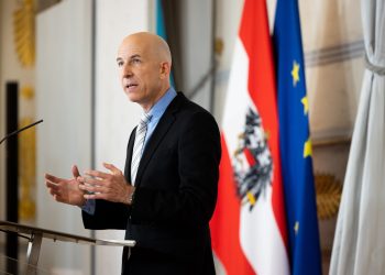 Kocher schenkt Unternehmen 125 Millionen und gefährdet Insolvenzschutz für Beschäftigte