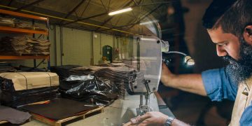 7-Mal höheres Sterberisiko und Löhne unter der Armutsgrenze – so geht es Leder-Arbeitern in Österreich