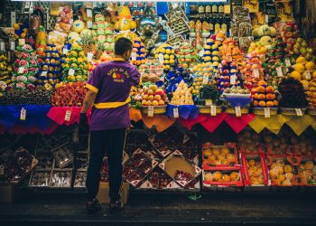 Spanien sagt Lebensmittelverschwendung den Kampf an und nimmt Unternehmen in die Pflicht