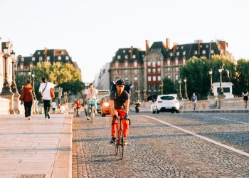 Frankreich zahlt für Umstieg von Auto auf E-Bike 4.000 Euro