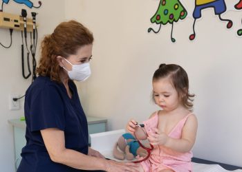 Bezirke ohne Kinderärzte, unbesetzte Ordinationen: Ärztemangel bleibt in NÖ ein ungelöstes Problem