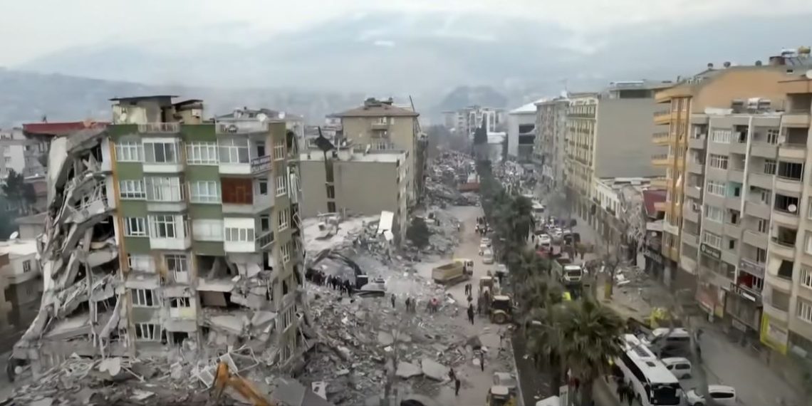 Tödliches Erdbeben in der Türkei: Befristetes humanitäres Visum gefordert
