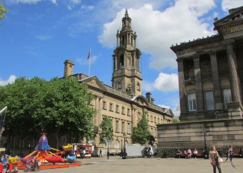 „Gemeinsam Wohlstand schaffen“: Wie das Modell einer sozialen Wirtschaft die englische Stadt Preston rettete
