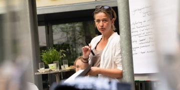 Daniela Brodesser: Es ist für uns alle teurer Armut zu akzeptieren, als sie zu beenden