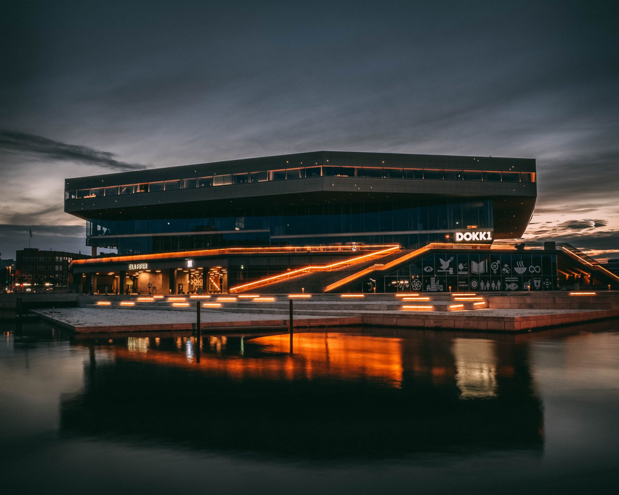 Bibliothek Dokk1 in Aarhus - Foto: Unsplash / Nicolas-Weldingh