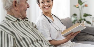 Mehr Personal, Lohn & Ausbildungsplätze: So kommt die Pflege aus der Krise