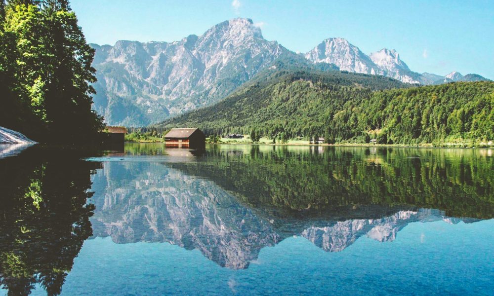 Wasser Almsee (Foto Jakub David on unsplash)