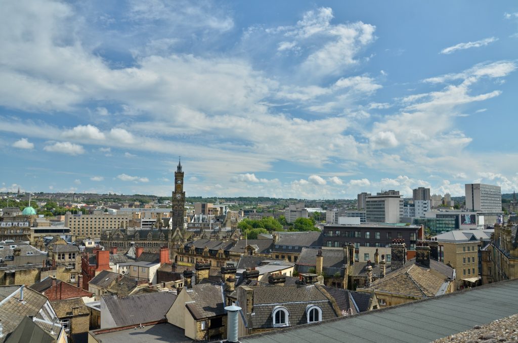 Vorzeigeprojekt Bradford: Sauberere Luft führt zu weniger Arztbesuchen und höherer Lebensqualität