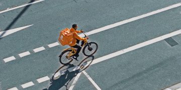 Lieferando kündigt alle Fahrradboten: Interview mit dem Betriebsrat
