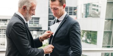 Schenkungen (Quelle: Unsplash+, chatgpt)