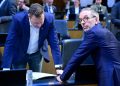 Schnedlitz und Kickl im Parlament (Foto: APA-Images / APA / Roland Schlager)