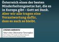 In der Nacht vom 4. auf den 5. Februar 1995 wurden vier Roma bei einem Rohrbomben-Attentat in Oberwart getötet. Peter Sarközi, Josef Simon sowie Karl und Erwin Horvath starben, als sie versuchten, ein rassistisches Schild zu entfernen. Hinter dem Schild verbarg sich ein Sprengsatz des österreichischen Rechtsextremisten Franz Fuchs. Der Autor Stefan Horvath wurde 1949 in einer Roma-Siedlung in Oberwart in Österreich geboren und hat bei dem Attentat seinen Sohn verloren. Bei der Gedenkfeier vergangenen Jahres schloss er seine Lesung mit optimistischen und zugleich mahnenden Worten: Der Anschlag habe die Republik wachgerüttelt. Inzwischen haben wir eines der besten Minderheitengesetze Europas. Doch es liegt in unserer Verantwortung, dass das so bleibt. Zitat: Wir können mit Fug und Recht stolz behaupten, dass Österreich eines der besten Minderheitengesetze hat, die es in Europa gibt - Gott sei Dank. Aber wir alle tragen eine Verantwortung dafür, dass es auch so bleibt. Stefan Horvath