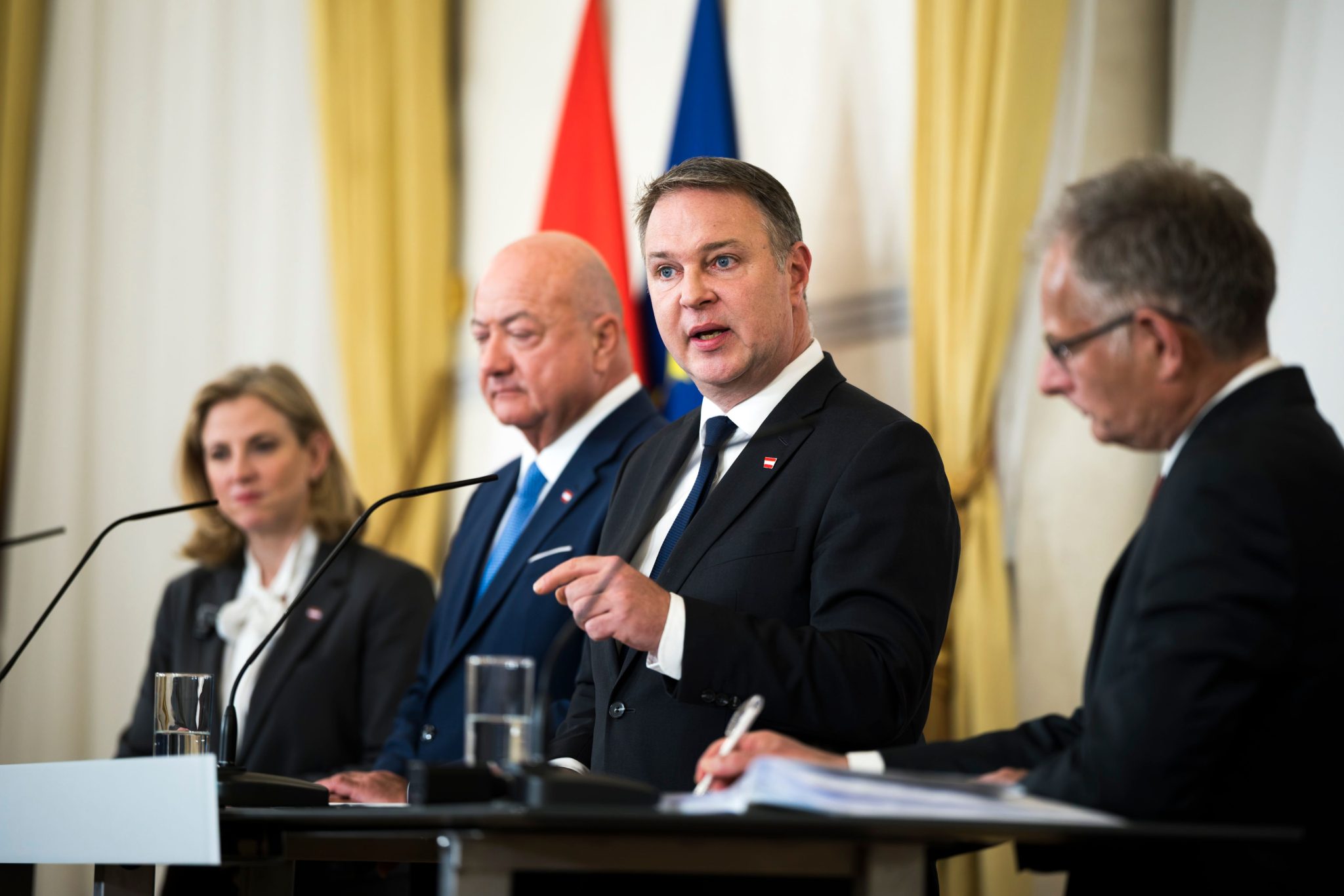 Positives-im-Budget-2027-2028-Wo-die-Regierung-spart-investiert-H-rtef-lle-auff-ngt