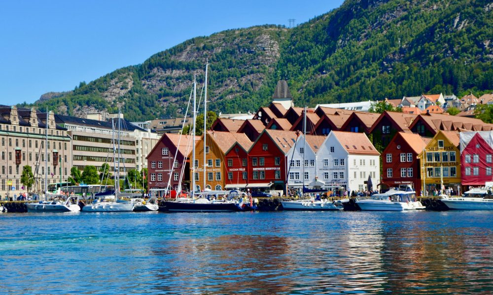 Bergen in Norwegen (Foto: Unsplash/Annika Ashley)