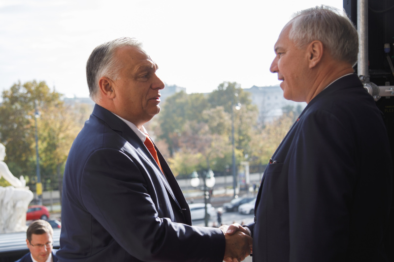 Nationalratspräsident Walter Rosenkranz (FPÖ), Ministerpräsident Ungarns Viktor Orbán, Parlamentsdirektion/Arman Rastegar