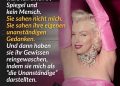 Marilyn Monroe war eine US-amerikanische Schauspielerin, die in den 1950er-Jahren zu den bekanntesten Filmstars der Welt wurde. Sie spielte in erfolgreichen Komödien wie "Manche mögen’s heiß" und prägte mit ihrem Auftreten das Bild Hollywoods ihrer Zeit. Weniger bekannt ist, dass sie sich für mehr Einfluss auf ihre Karriere einsetzte und dafür sogar eine eigene Produktionsfirma gründete. Bis heute gilt Monroe als eine der prägendsten Figuren der Film- und Popkultur des 20. Jahrhunderts. Zitat: Die Menschen haben mich angesehen, als wäre ich eine Art Spiegel und kein Mensch. Sie sahen nicht mich. Sie sahen ihre eigenen unanständigen Gedanken. Und dann haben sie ihr Gewissen reingewaschen, indem sie mich als "die Unanständige" darstellten. Marilyn Monroe
