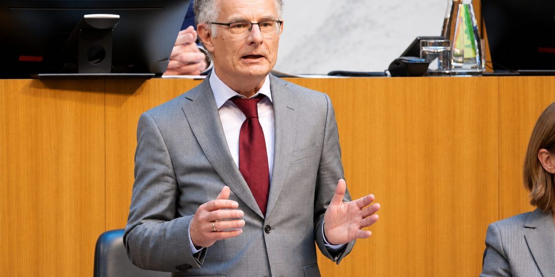 Markus Marterbauer im Parlament (Foto: Parlamentsdirektion)
