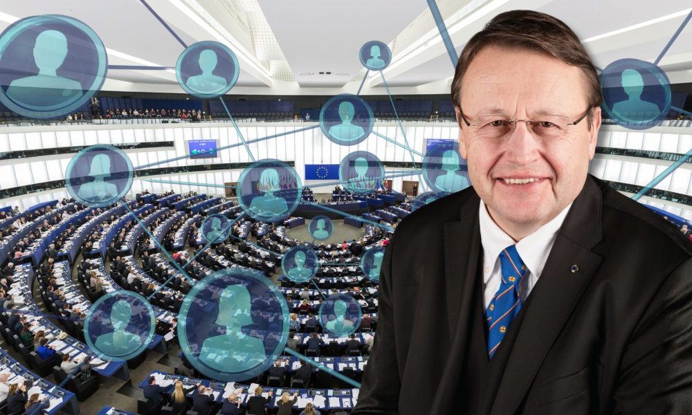 Paul Rübig, der ÖVP-Netzwerker für Freihandel und Deregulierung. (Foto: AG Gymnasium Melle/Wikipedia/CC BY-SA 3.0; Diliff/Wikipedia/CC BY-SA 3.0; Montage)