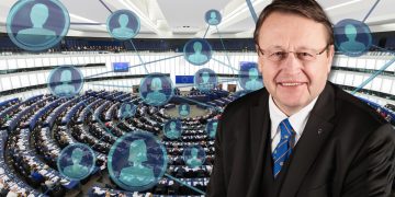 Paul Rübig, der ÖVP-Netzwerker für Freihandel und Deregulierung. (Foto: AG Gymnasium Melle/Wikipedia/CC BY-SA 3.0; Diliff/Wikipedia/CC BY-SA 3.0; Montage)